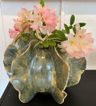 vase med flapper by Tove Balling | keramik